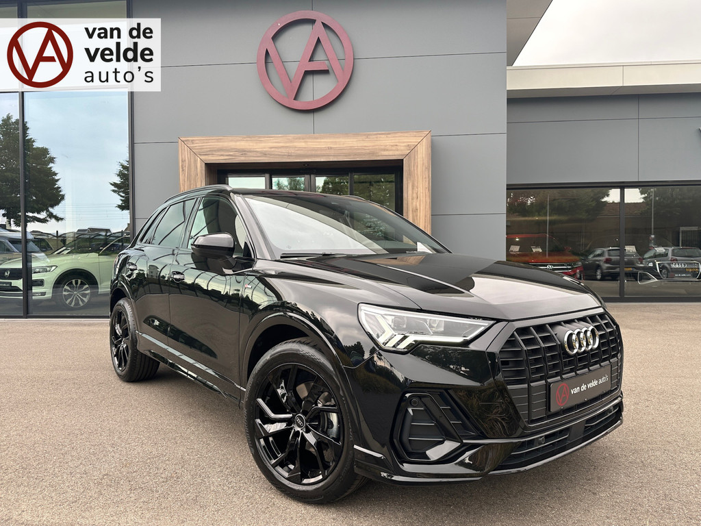 tweedehands Audi Q3 35 TFSI S-line | Panoramadak | Zwart optiek | Trekhaak | Camera | Elek. Achterklep | Rijklaar incl. garantie   – beschikbaar bij Van de Velde Auto’s
