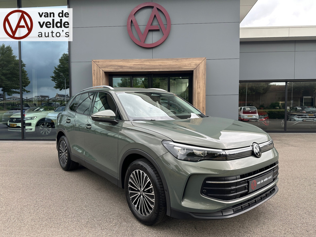 tweedehands Volkswagen Tiguan 1.5 eTSI Life | Trekhaak | Camera | Trekhaak | Dode hoek | Rijklaar incl. garantie   – beschikbaar bij Van de Velde Auto’s