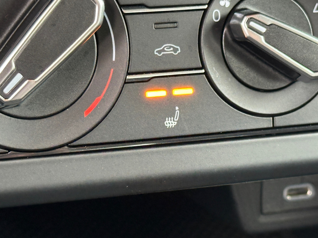 tweedehands Volkswagen Polo 1.0 TSI Life 95pk DSG | Dode hoek | Adapt. Cruise | Led | Rijklaar incl. 1 jaar Bovag garantie   – beschikbaar bij Van de Velde Auto’s