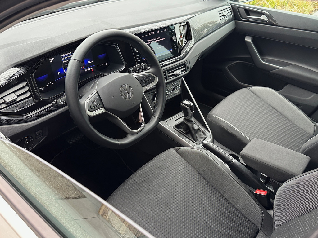 tweedehands Volkswagen Polo 1.0 TSI Life 95pk DSG | Dode hoek | Adapt. Cruise | Led | Rijklaar incl. 1 jaar Bovag garantie   – beschikbaar bij Van de Velde Auto’s