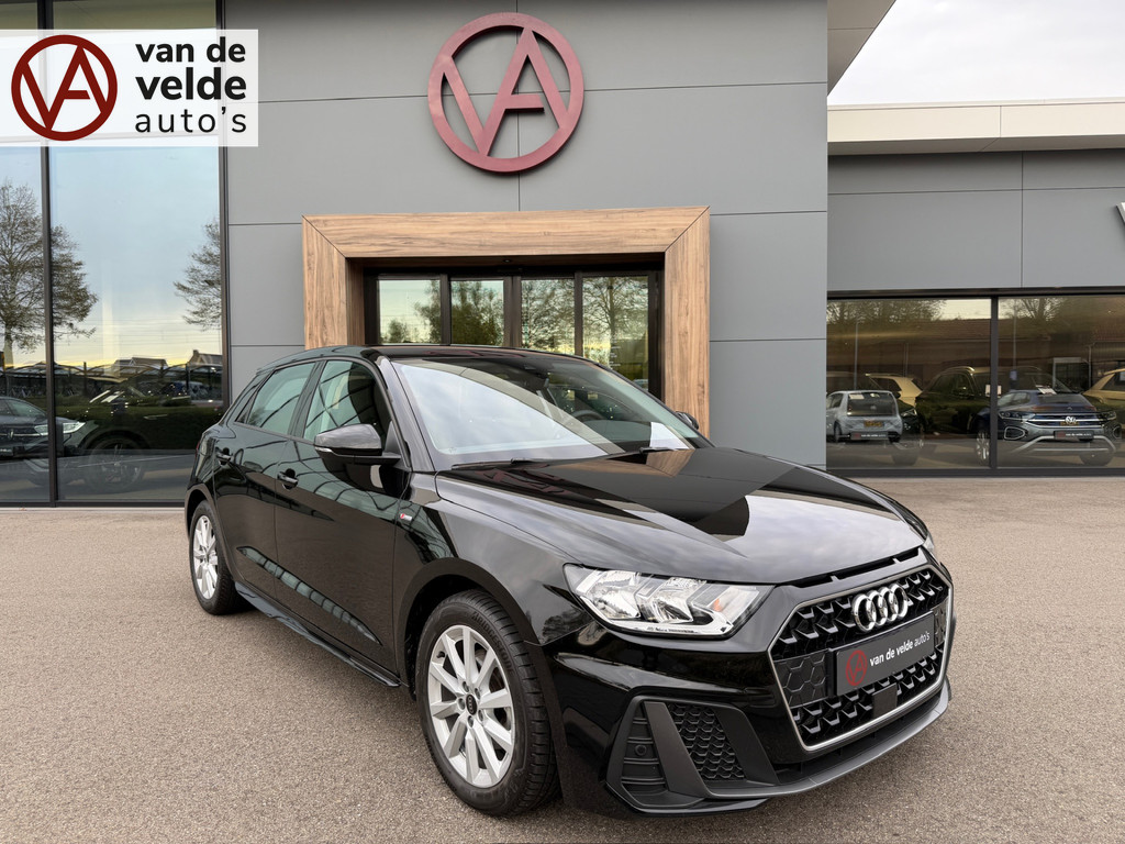 tweedehands Audi A1 Sportback 30 TFSI 116pk S-tronic S-line | Navi | Virtual cockpit | Carplay | Rijklaar   – beschikbaar bij Van de Velde Auto’s