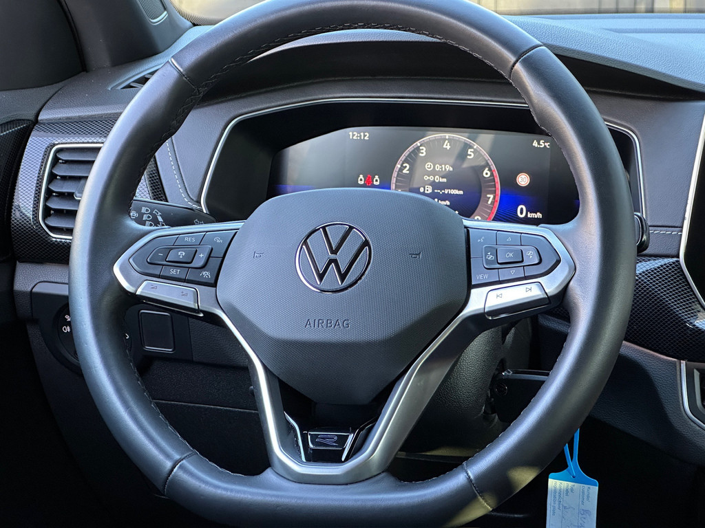 tweedehands Volkswagen T-Cross 1.0 TSI DSG R-Line | Camera | Trekhaak | Led gril | 4-season | Carplay | Rijklaar incl. garantie   – beschikbaar bij Van de Velde Auto’s