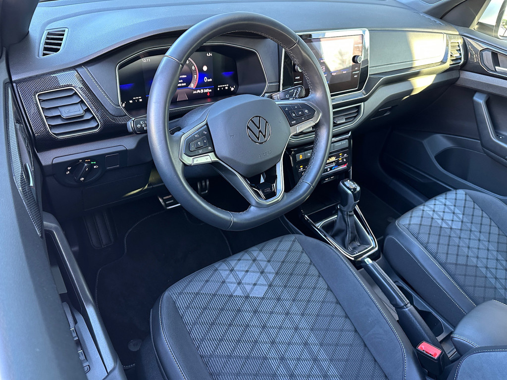 tweedehands Volkswagen T-Cross 1.0 TSI DSG R-Line | Camera | Trekhaak | Led gril | 4-season | Carplay | Rijklaar incl. garantie   – beschikbaar bij Van de Velde Auto’s