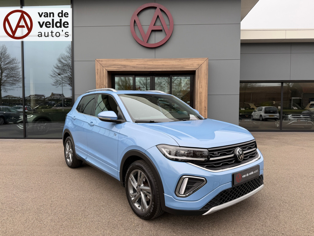 tweedehands Volkswagen T-Cross 1.0 TSI 116pk DSG R-Line | Trekhaak | Navi | IQ Light | Camera | Navi | Led gril | Rijklaar incl. verlengde fabrieksgarantie   – beschikbaar bij Van de Velde Auto’s