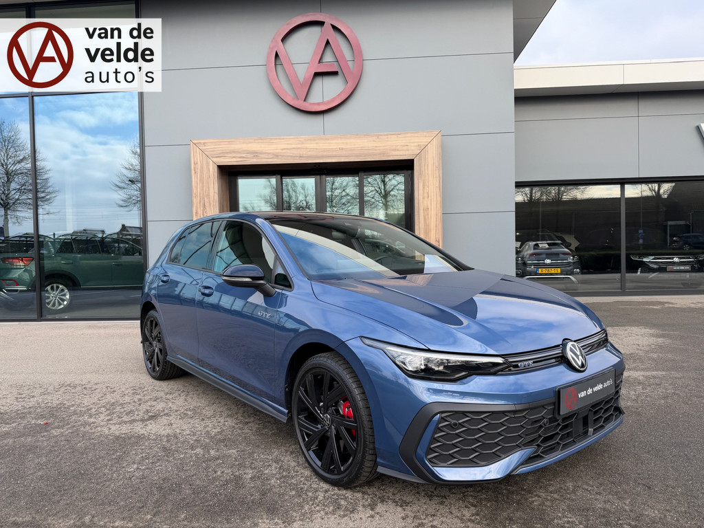 tweedehands Volkswagen Golf 1.5 eHybrid GTE 272pk | Black Style | IQ light | Camera | Head-up | Rijklaar incl. garantie   – beschikbaar bij Van de Velde Auto’s