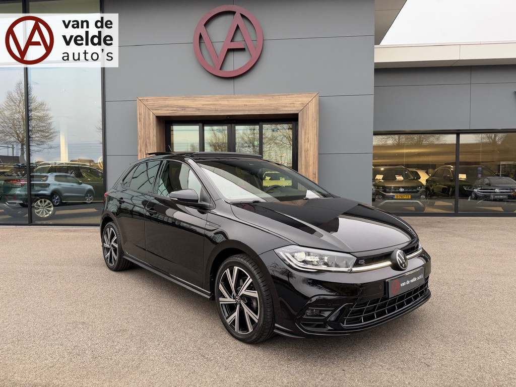 tweedehands Volkswagen Polo 1.0 TSI 110pk DSG R-Line | Panoramadak | Camera | Virtual | Keyless | IQ Led | Rijklaar incl. 1 jaar Bovag garantie   – beschikbaar bij Van de Velde Auto’s