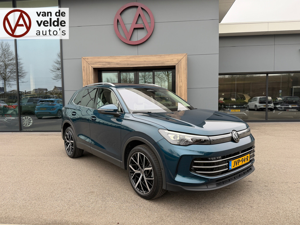 tweedehands Volkswagen Tiguan 1.5 eHybrid Elegance | Full option | Leder | Panormadak | 20 inch velgen | Trekhaak | Harman/Kardon | 360 Camera | Head up | Rij   – beschikbaar bij Van de Velde Auto’s