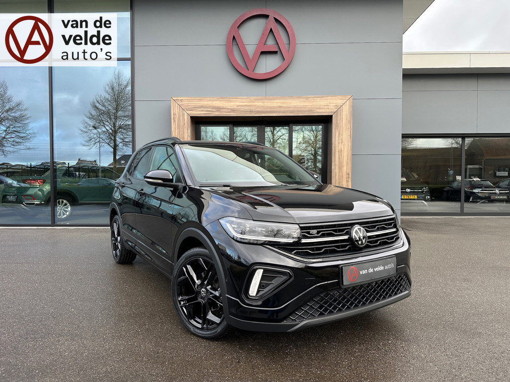 tweedehands Volkswagen T-Cross 1.5 TSI 150pk DSG R-Line | Black Style | Trekhaak | IQ Led | Dode hoek | Navi | Rijklaar incl. garantie   – beschikbaar bij Van de Velde Auto’s