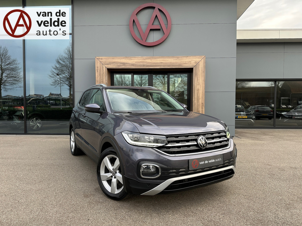 tweedehands Volkswagen T-Cross 1.0 TSI DSG Style | Camera | Virtual | Stoelverwarming | Carplay | Dode hoek | Rijklaar incl. 1 jaar Bovag garantie   – beschikbaar bij Van de Velde Auto’s
