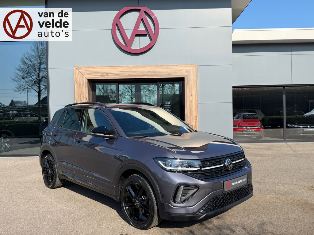 tweedehands Volkswagen T-Cross 1.5 TSI 150pk DSG R-Line | Black Style | Trekhaak | IQ Led | Dode hoek | Navi | Rijklaar incl. garantie   – beschikbaar bij Van de Velde Auto’s