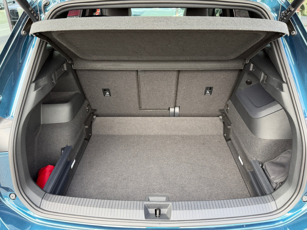 tweedehands Volkswagen Tiguan 1.5 eTSI 150pk DSG GOAL | Trekhaak | 360 Camera | IQ light | Dode hoek | Elek. Achterklep | Rijklaar incl. garantie   – beschikbaar bij Van de Velde Auto’s