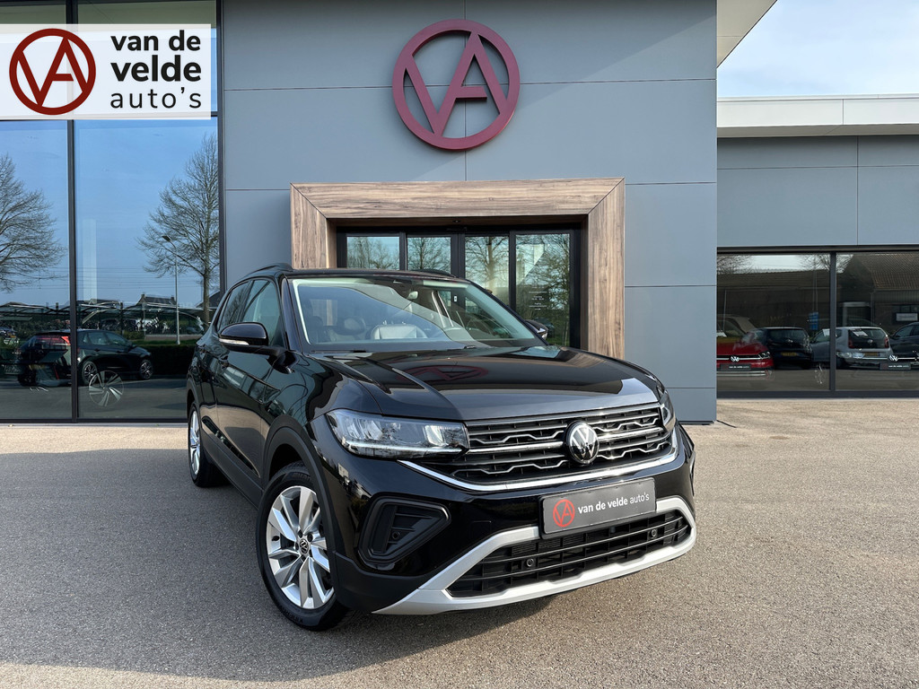 tweedehands Volkswagen T-Cross 1.0 TSI Life | Navi | Climate | Led | Stoelverwarming | Adap. Cruise | 4-Season | Rijklaar incl. garantie   – beschikbaar bij Van de Velde Auto’s