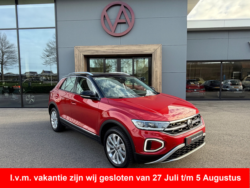tweedehands Volkswagen T-Roc 1.5 TSI 150pk DSG Style | Navigatie | Standkachel | Camera | Elek. Achterklep | Dode hoek | 4-Season banden | Rijklaar incl. gar   – beschikbaar bij Van de Velde Auto’s