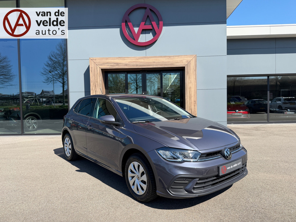 tweedehands Volkswagen Polo 1.0 TSI Life | Climate | 4-Season | Stoelverwarming | Carplay | Navi | Extra getint glas | Rijklaar incl. garantie   – beschikbaar bij Van de Velde Auto’s