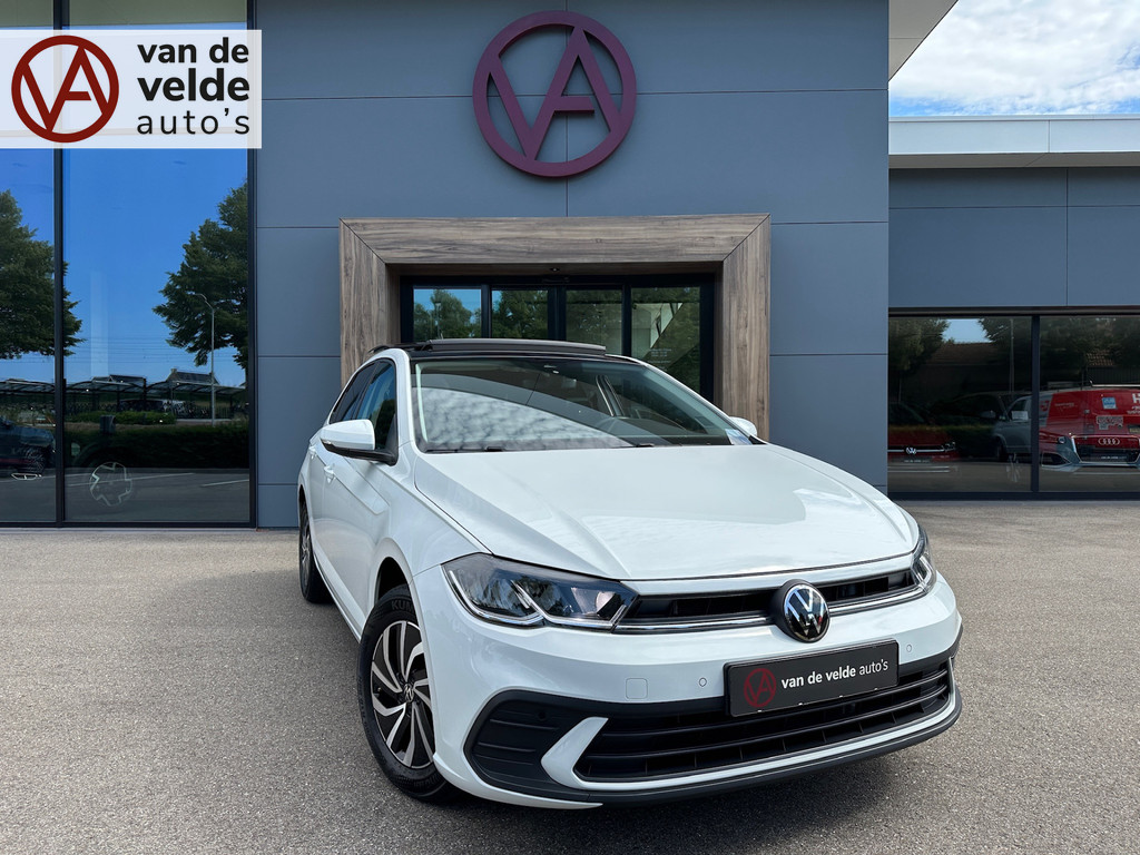 tweedehands Volkswagen Polo 1.0 TSI 110pk DSG Life | Panoramadak | Carplay | Camera | Rijklaar incl. garantie   – beschikbaar bij Van de Velde Auto’s